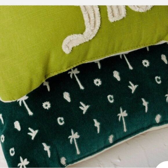 NWT Opalhouse pillow set: grow with the flow - Picture 3 of 6